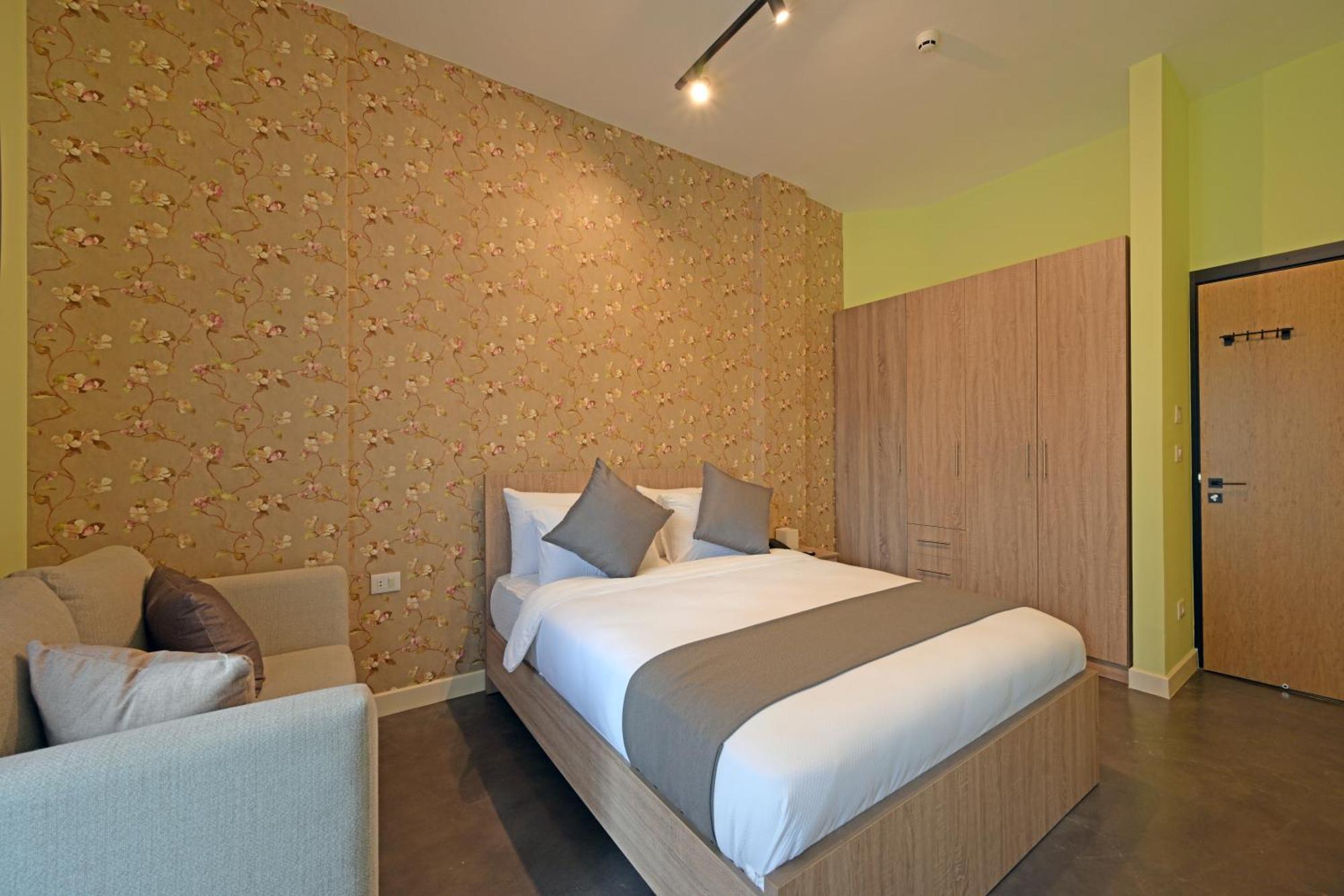 Comfy Hotel