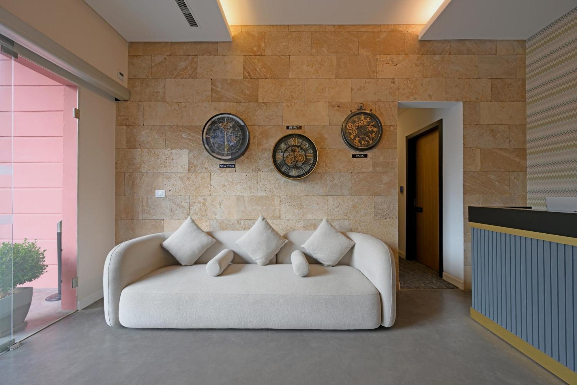 Comfy Hotel